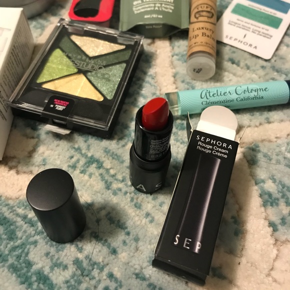 Beauty Closet Clear Out 3! Lips, Skin,Eyes - Picture 5 of 5